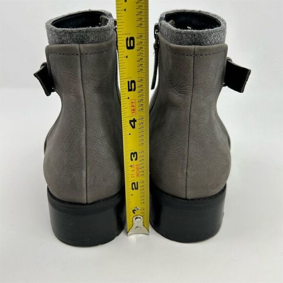 Caslon Oaklee Women's Gray Leather Ankle Booties Size 9 Water Resistant Casual - Picture 8 of 13